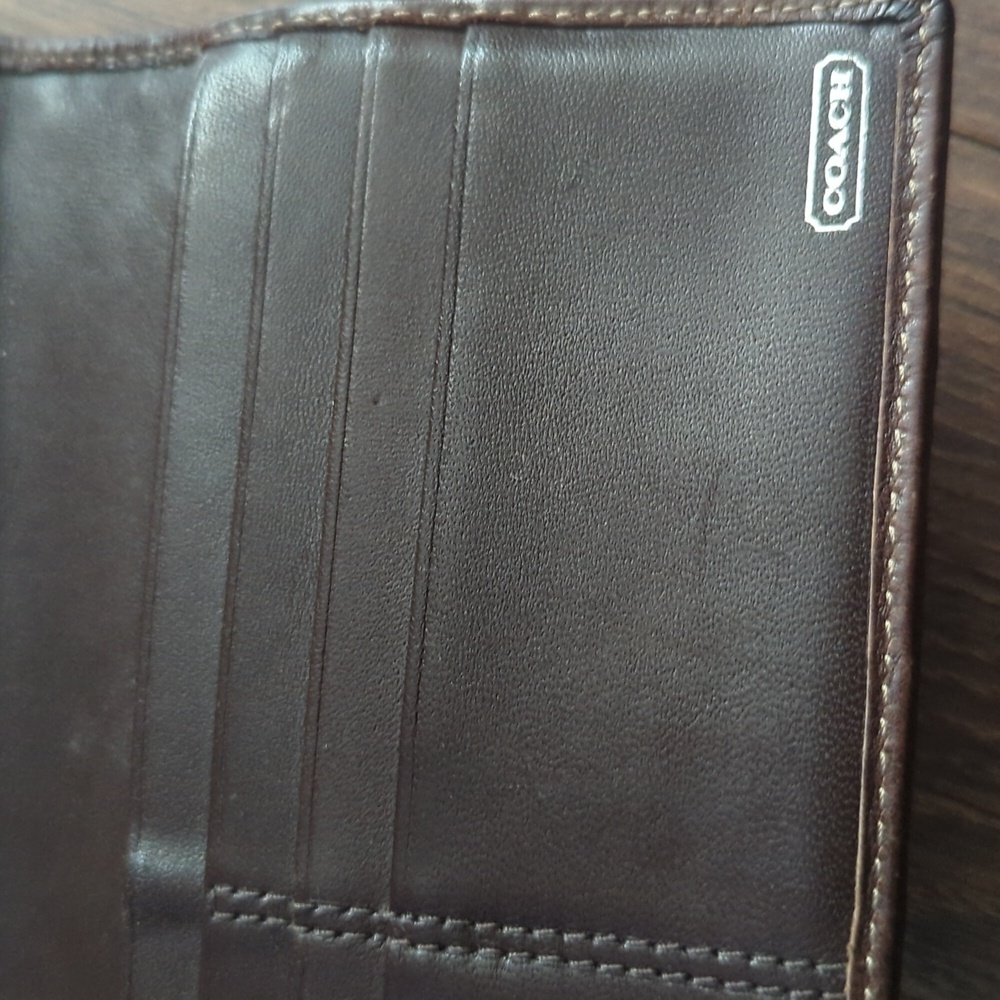 Coach Wallet - Picture 3 of 7